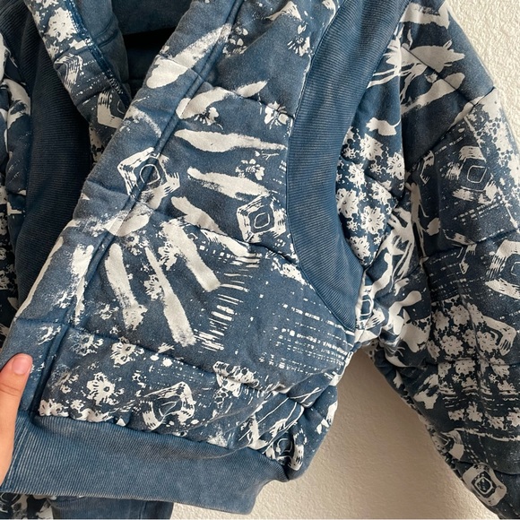 Urban Outfitters UO Hooded Sweatshirt Cardigan Top Dolman Oversized Coat M - Picture 8 of 9